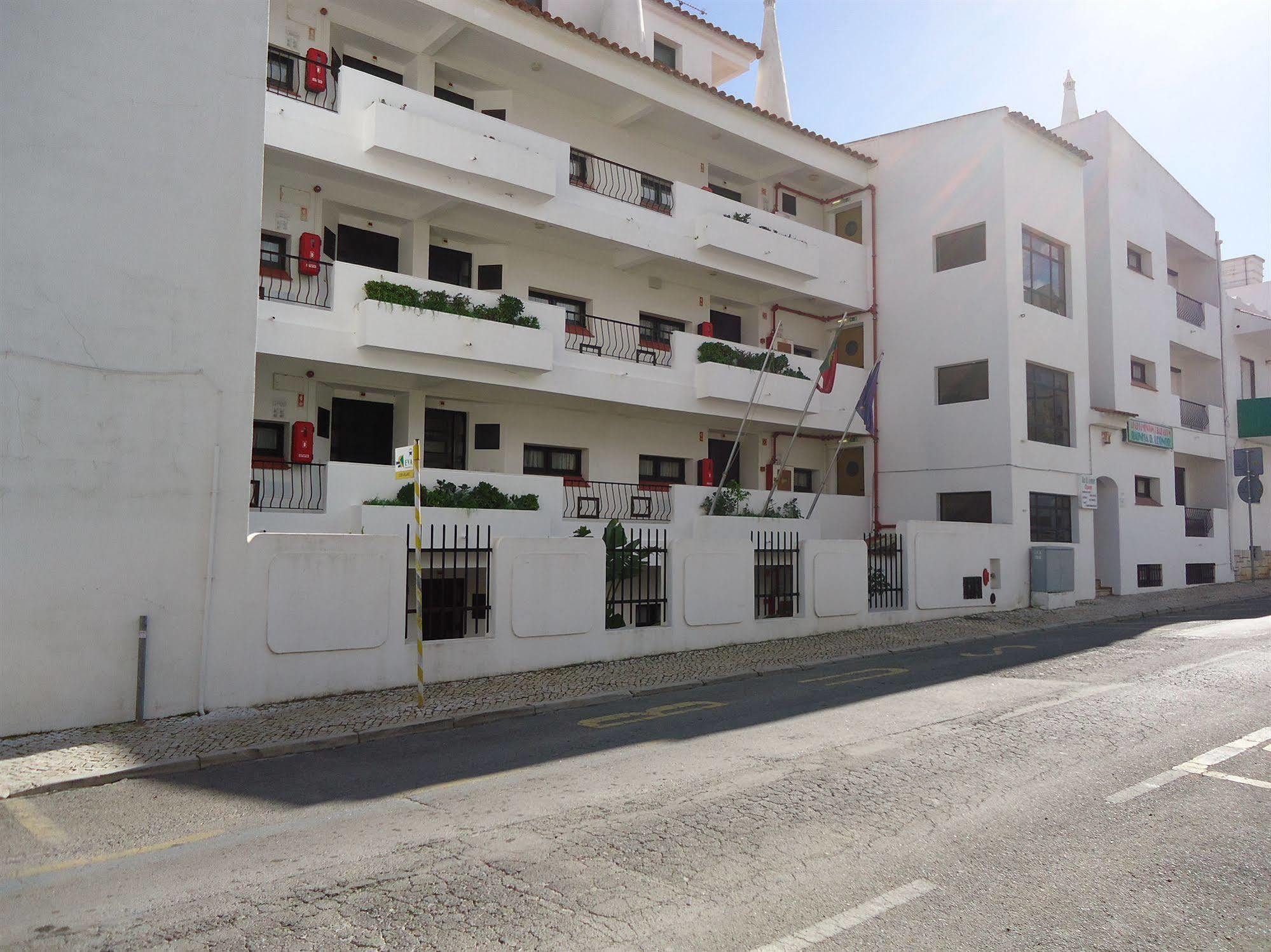 Apartamentos Rainha D. Leonor - Al Albufeira Bagian luar foto